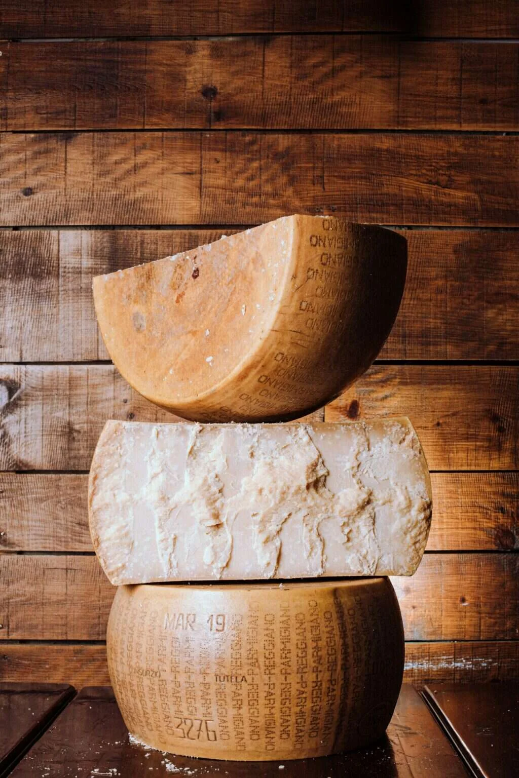 Forma di Parmigiano Reggiano aperta